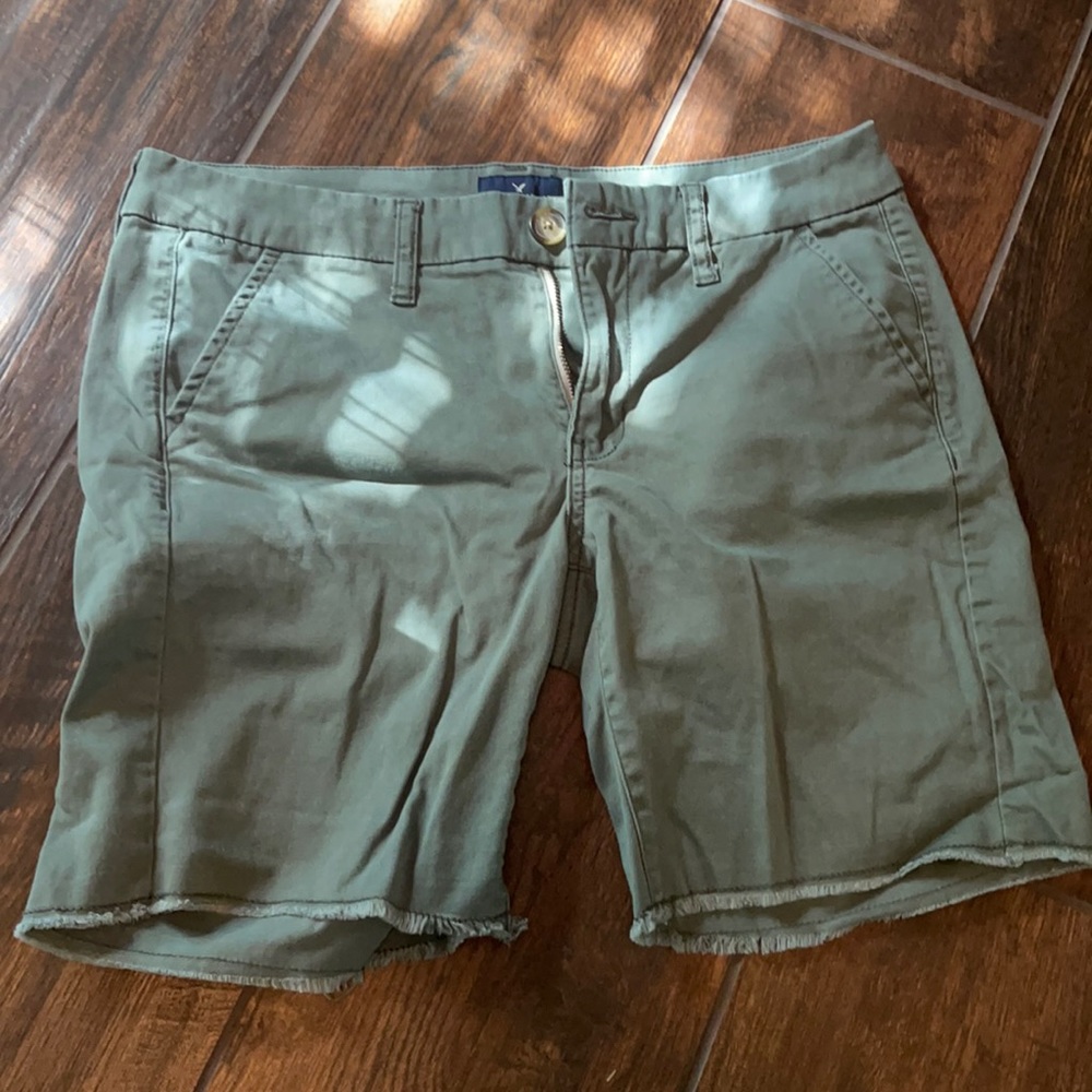 American Eagle size 4 shorts